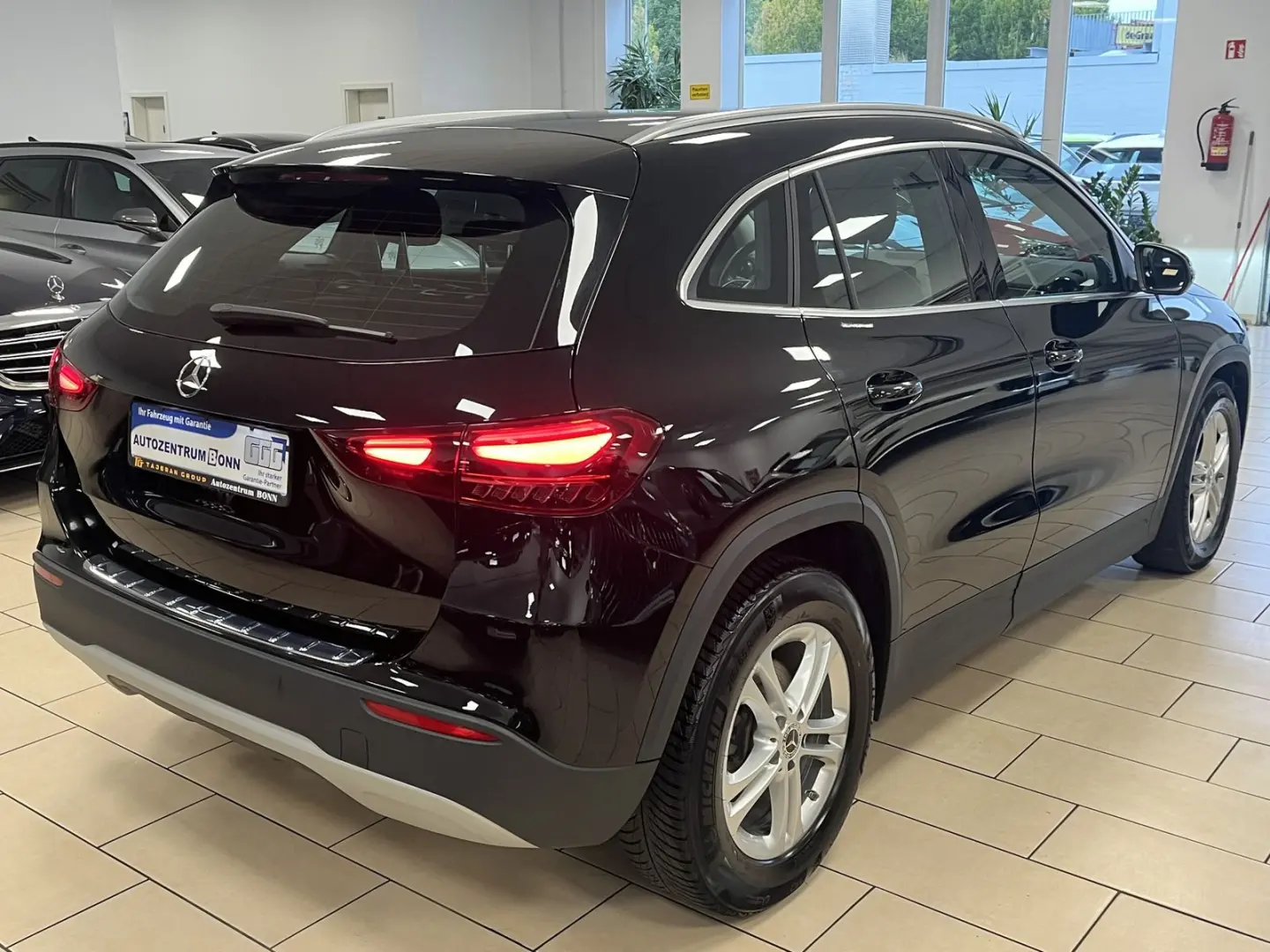 GLA 180 ACC LED Navi R-Cam TeiLeder SHZ KlimaAu