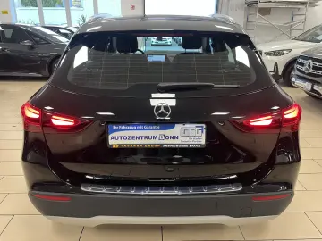 GLA 180 ACC LED Navi R-Cam TeiLeder SHZ KlimaAu