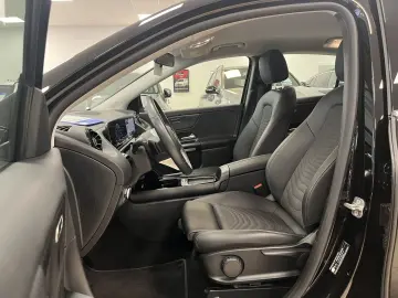 GLA 180 ACC LED Navi R-Cam TeiLeder SHZ KlimaAu
