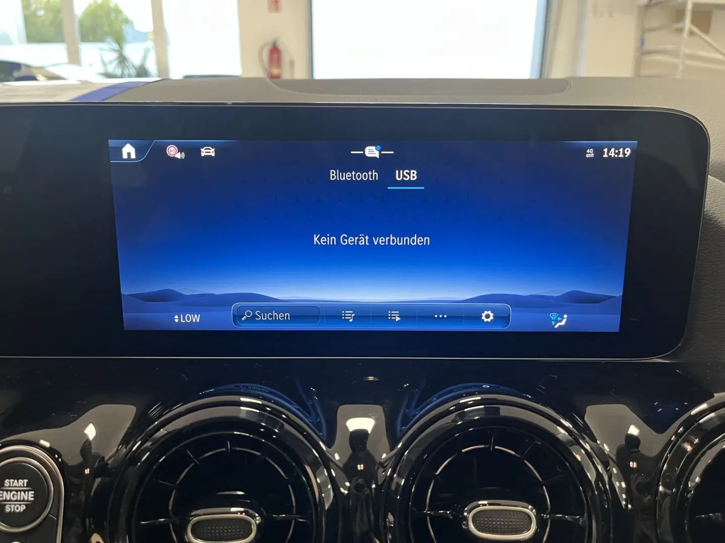 GLA 180 ACC LED Navi R-Cam TeiLeder SHZ KlimaAu
