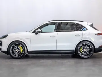 Cayenne E-Hybrid BOSE Sportabgas HD-Matrix Panor