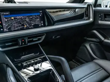 Cayenne E-Hybrid BOSE Sportabgas HD-Matrix Panor