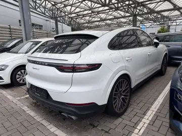Cayenne S Coupe   White interior