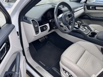 Cayenne S Coupe   White interior