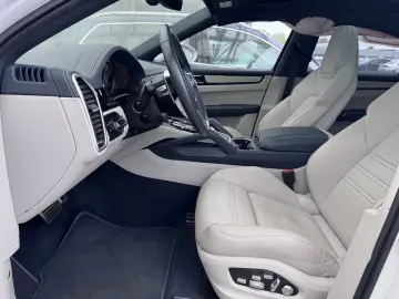 Cayenne S Coupe   White interior