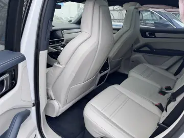 Cayenne S Coupe   White interior