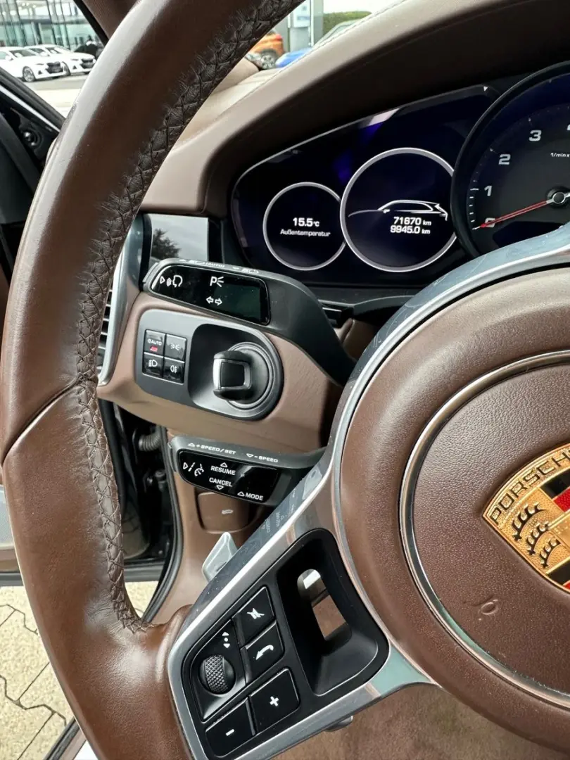 Cayenne Panorama 360  Luftfederung HuD  Key-Less