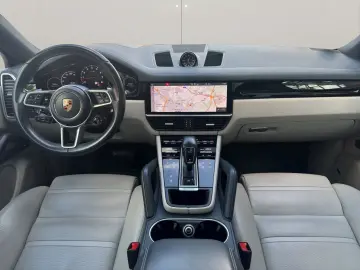 Cayenne Coupe Sport-Chrono LED PANO BOSE KAMERA