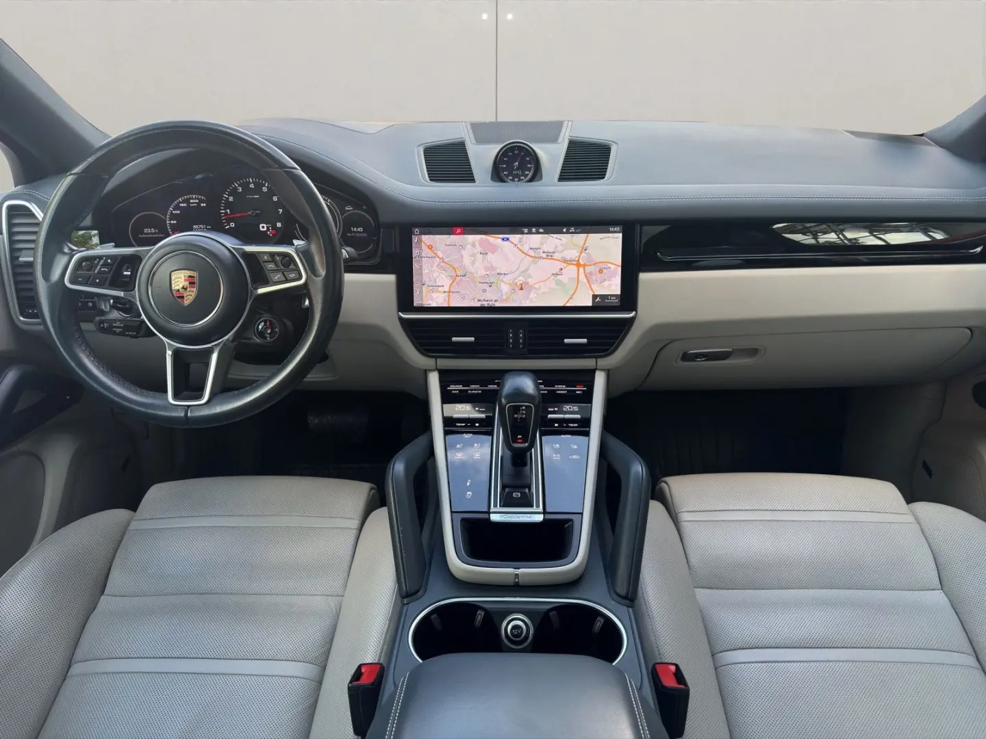Cayenne Coupe Sport-Chrono LED PANO BOSE KAMERA