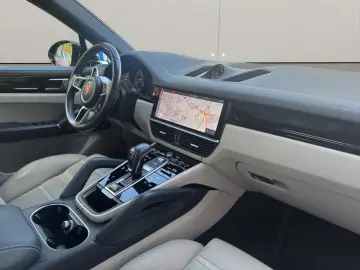 Cayenne Coupe Sport-Chrono LED PANO BOSE KAMERA
