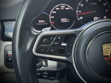 Cayenne Coupe Sport-Chrono LED PANO BOSE KAMERA