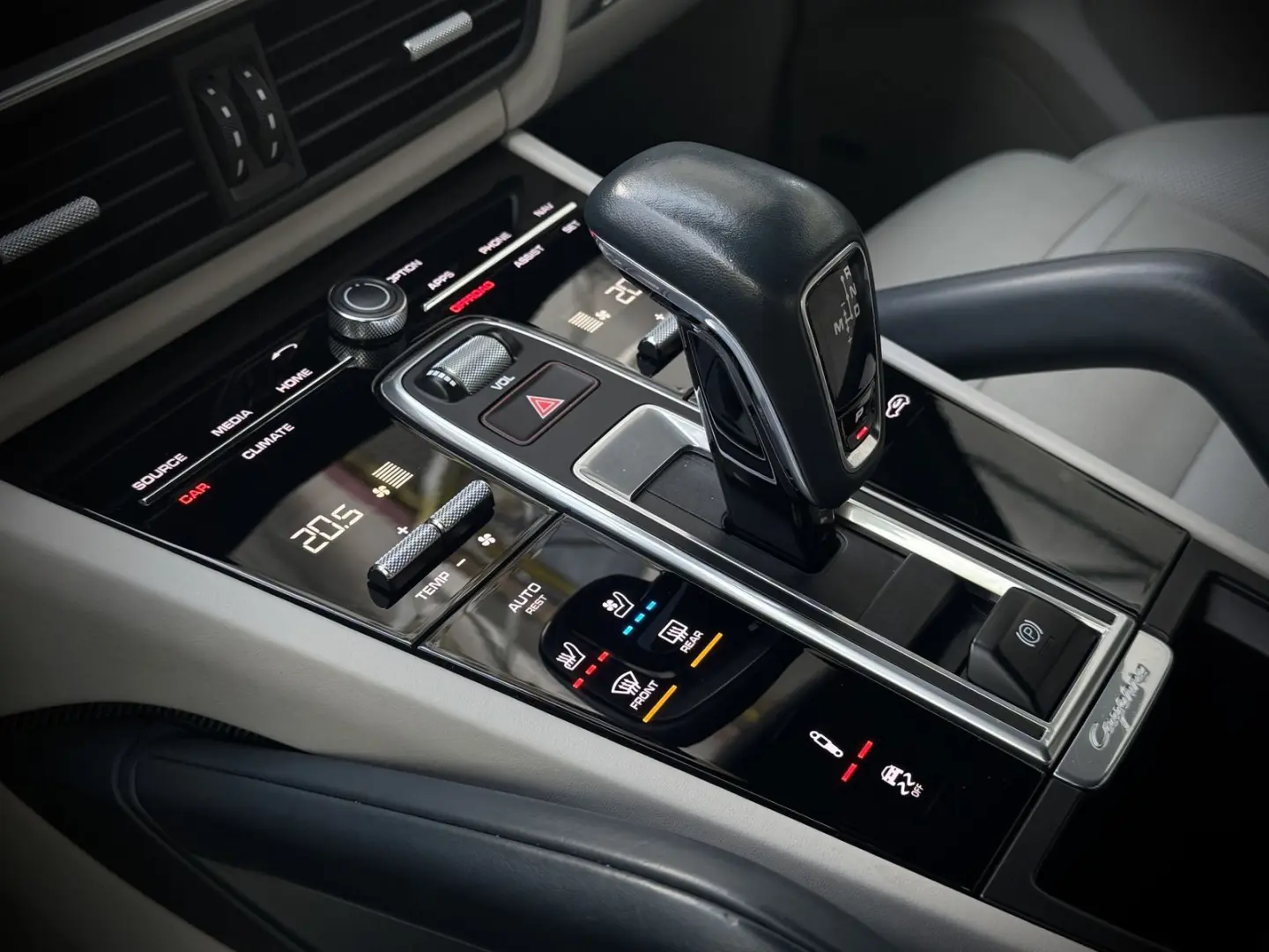 Cayenne Coupe Sport-Chrono LED PANO BOSE KAMERA