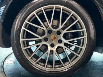 Cayenne Platinum Edition PCM PDLS Pano Sthz 21