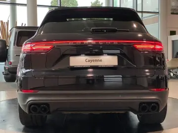 Cayenne Platinum Edition PCM PDLS Pano Sthz 21
