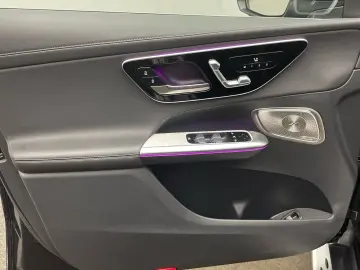 GLC 300 4M AMG Standheizung Digital-Light AHK