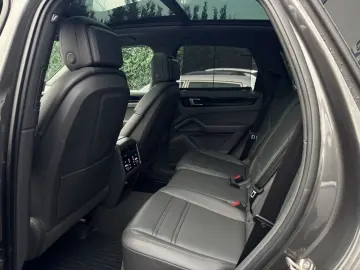 Cayenne E-Hybrid MEGA Full APPROVED 2026