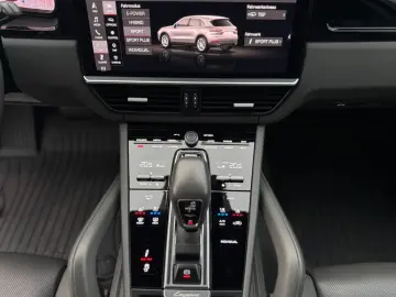 Cayenne E-Hybrid MEGA Full APPROVED 2026