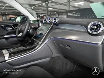 GLC 300 e 4M AMG AHK PANO Distron MEMORY Trittbr