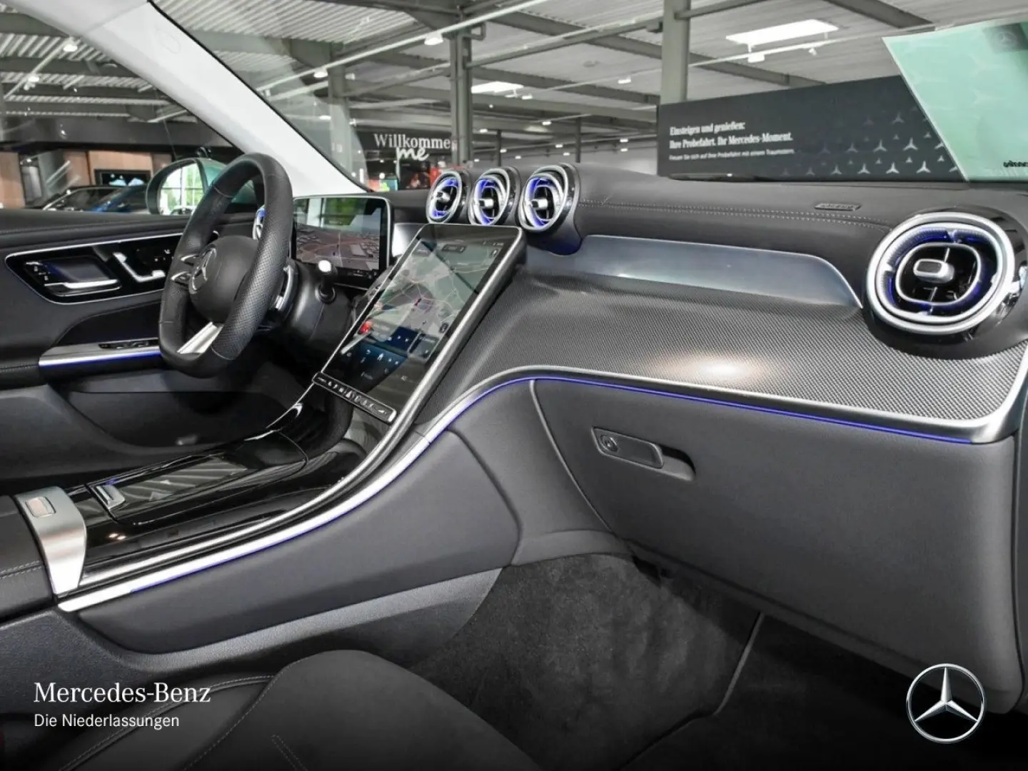 GLC 300 e 4M AMG AHK PANO Distron MEMORY Trittbr