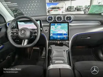 GLC 300 e 4M AMG AHK PANO Distron MEMORY Trittbr