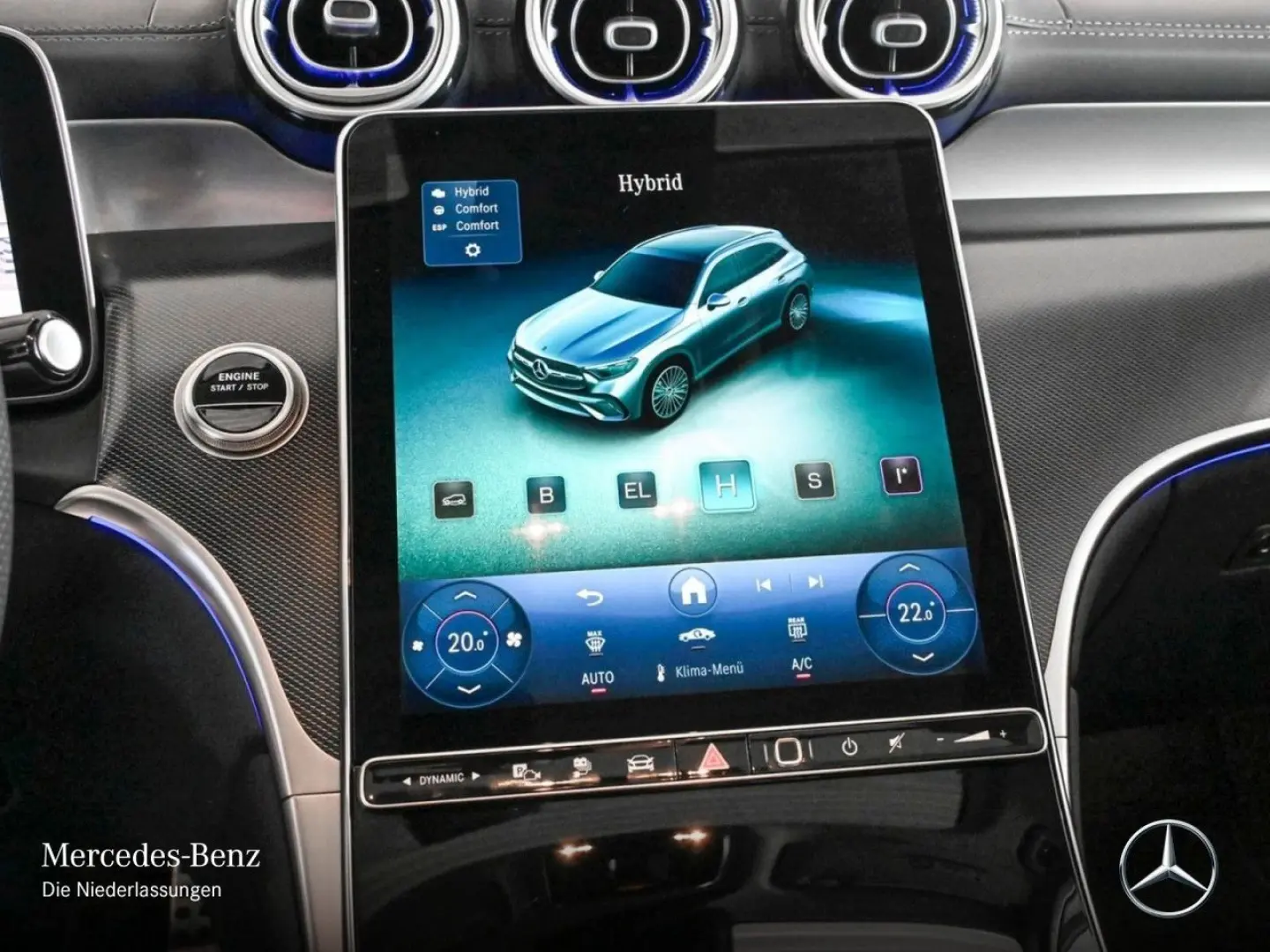 GLC 300 e 4M AMG AHK PANO Distron MEMORY Trittbr