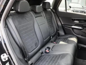 GLC 300 4M AMG-Sport LED Cam Pano AHK Stdhz 19'