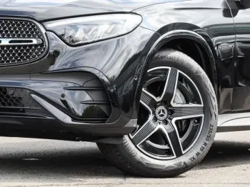 GLC 300 4M AMG-Sport LED Cam Pano AHK Stdhz 19'