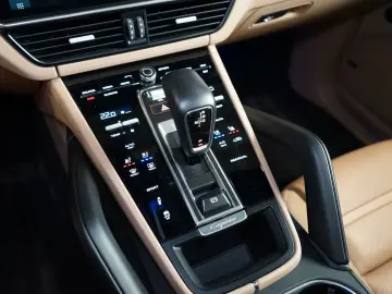 Cayenne 3.0 BOSE 360 INNO AIR SOFT CLOSE