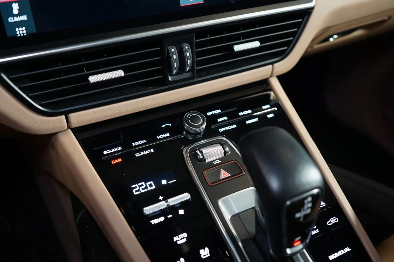 Cayenne 3.0 BOSE 360 INNO AIR SOFT CLOSE