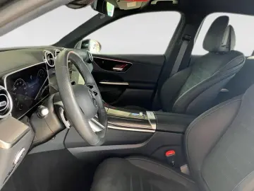 GLC 200 4M AMG-Line Night AHK DISTRONIC MBUX LED