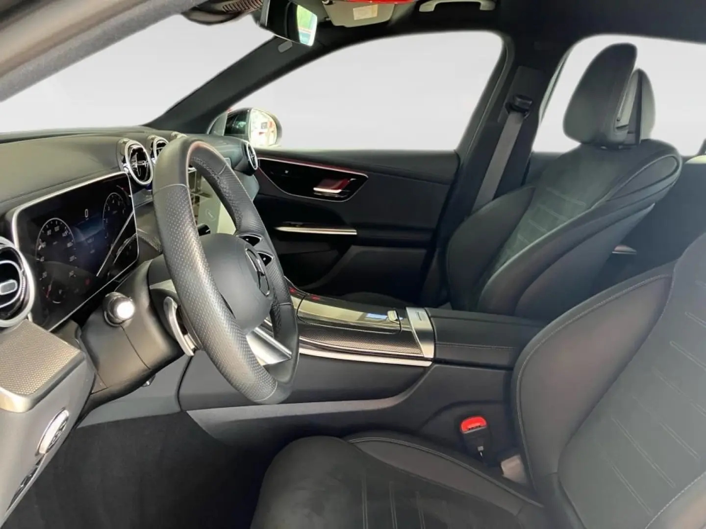 GLC 200 4M AMG-Line Night AHK DISTRONIC MBUX LED