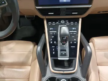 Cayenne S LED Navi 360  Sitzhz Pano