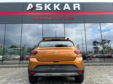 Dacia Sandero Stepway TCe 90 MT6 Comfort 2022
