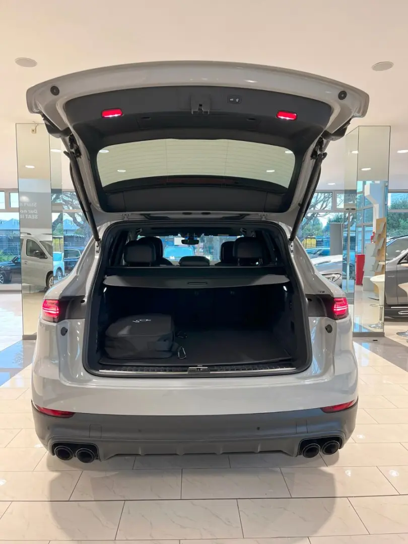 Cayenne E-Hybrid Platinum Edition Pano