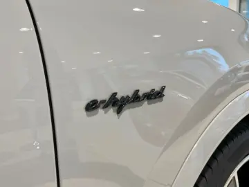 Cayenne E-Hybrid Platinum Edition Pano
