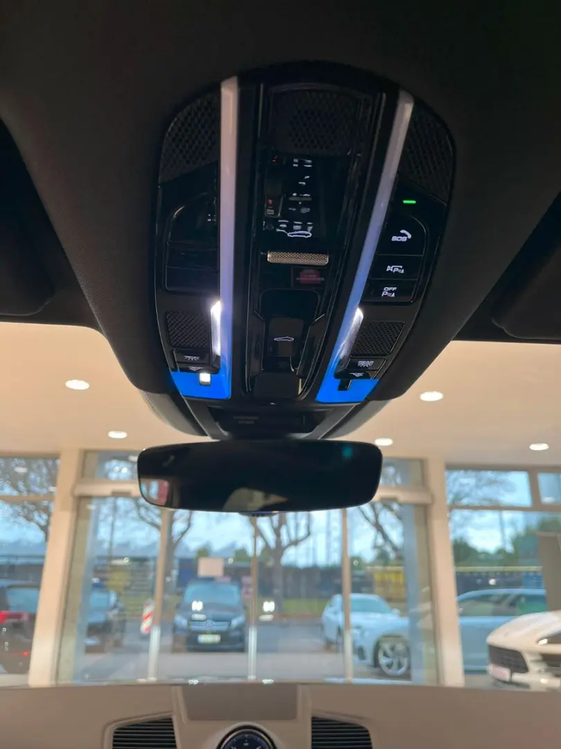 Cayenne E-Hybrid Platinum Edition Pano