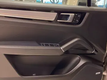 Cayenne E-Hybrid Platinum Edition Pano