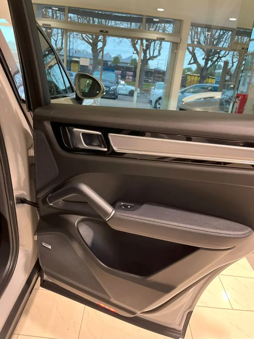 Cayenne E-Hybrid Platinum Edition Pano
