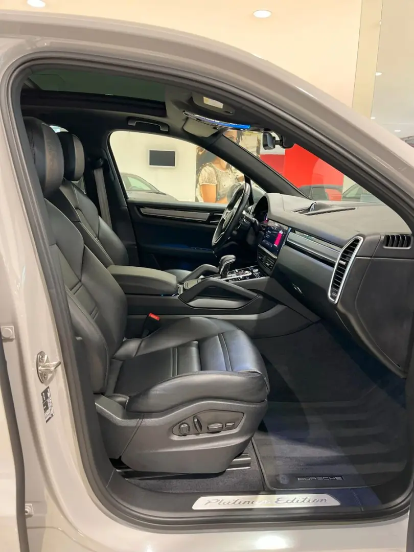 Cayenne E-Hybrid Platinum Edition Pano
