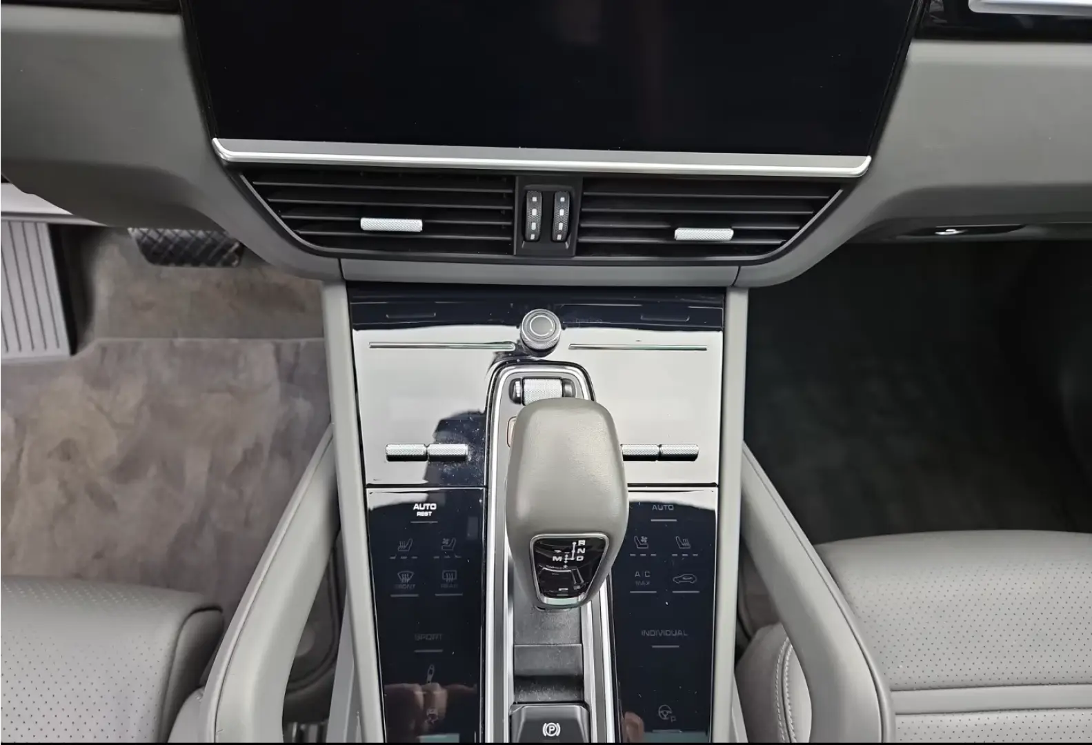 Cayenne Platinum Edition BOSE Sportabgasanlage