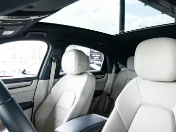 Cayenne Coupe PLATINUM EDITION KAM TOT BOSE