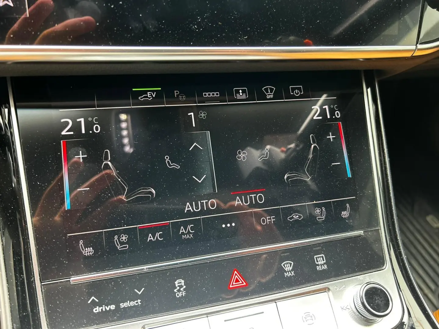 A8 60TFSI-e S LINE.MASSAGE.MATRIX.SOFT.PANO.B&W