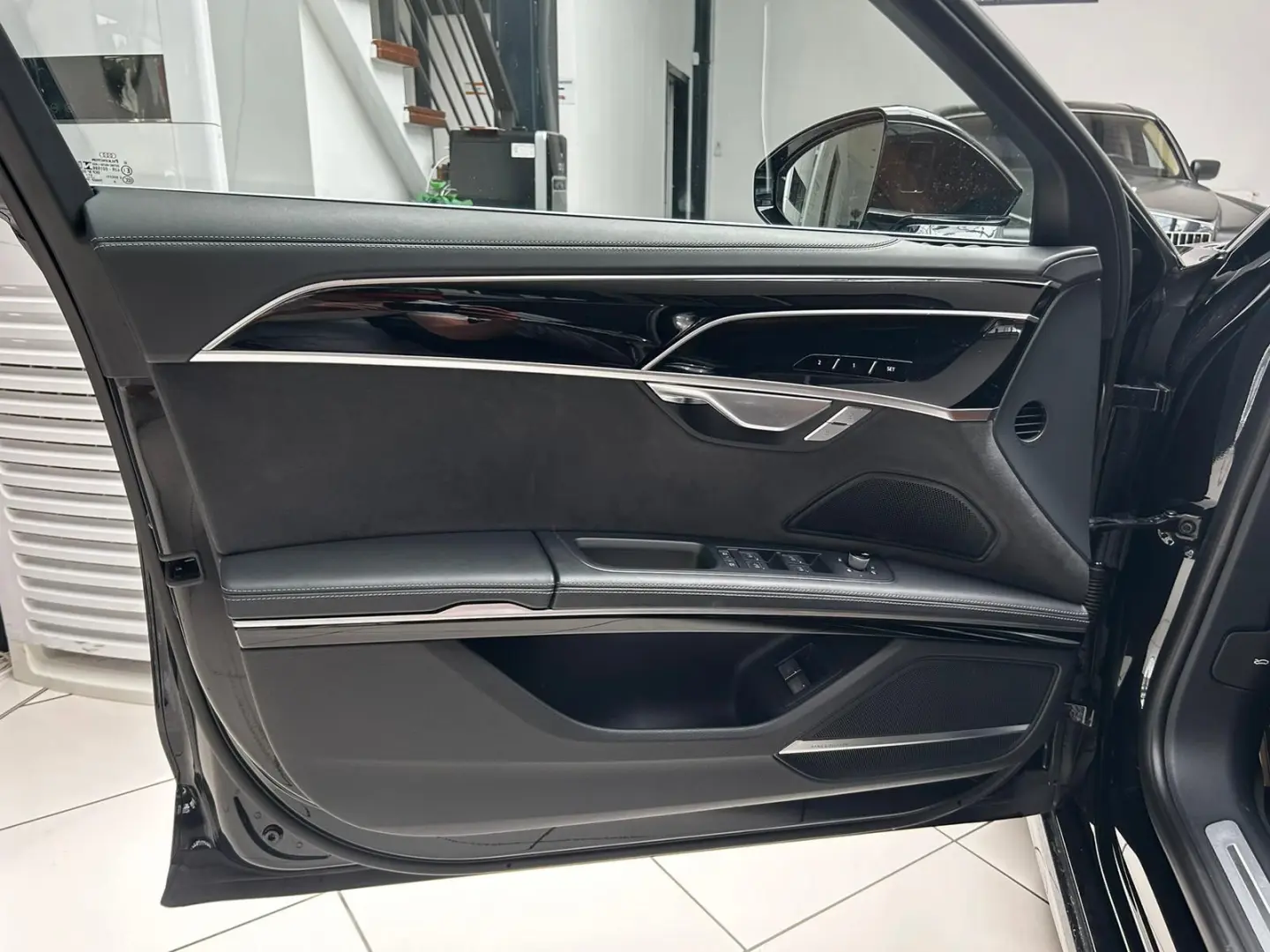 A8 60TFSI-e S LINE.MASSAGE.MATRIX.SOFT.PANO.B&W