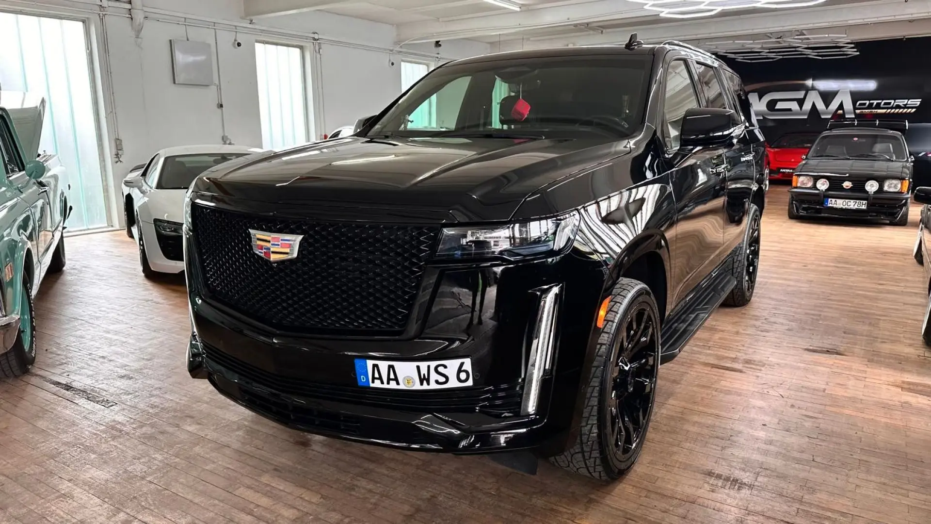 Escalade GMT EU6 6.2 V8 Sport Black Black