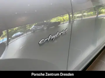 Cayenne E-Hybrid Pano Luft Inno 21  Memory Bose