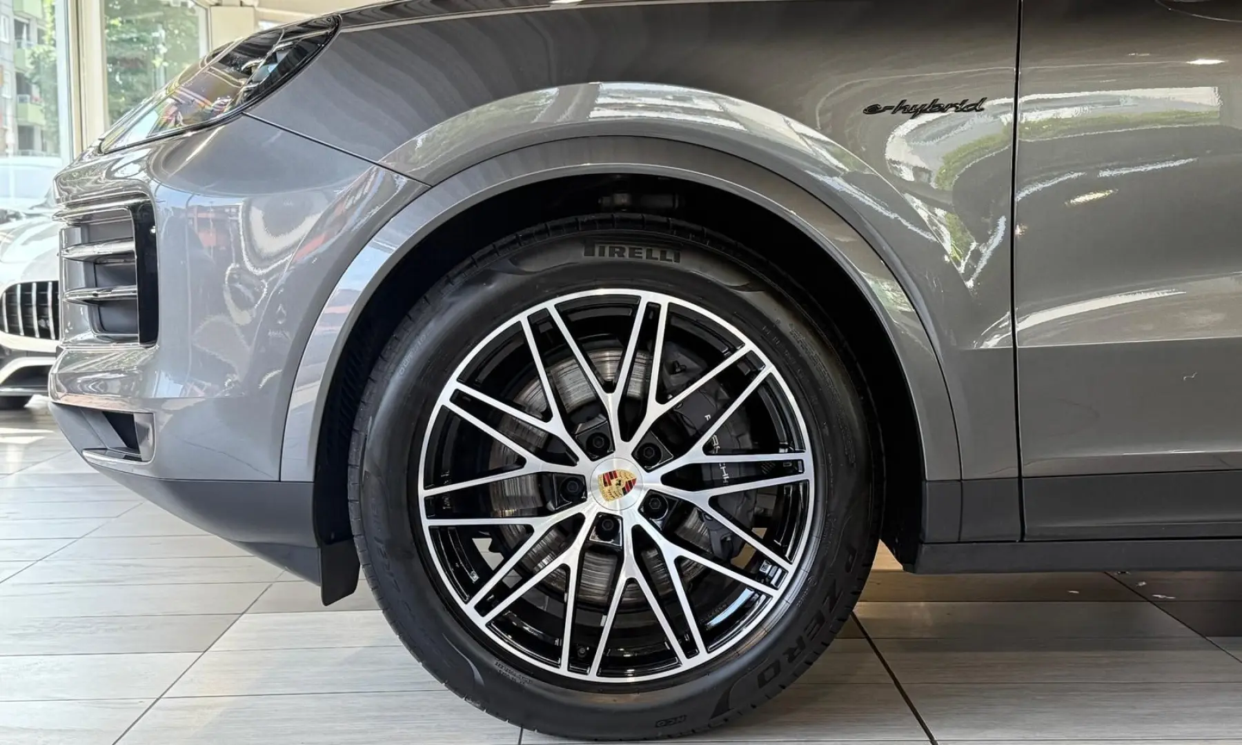 Cayenne E-Hybrid InnoDrive Head-Up Luftf. 18-Weg