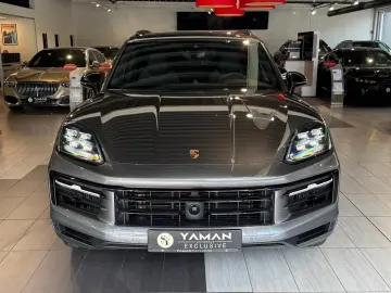 Cayenne E-Hybrid InnoDrive Head-Up Luftf. 18-Weg