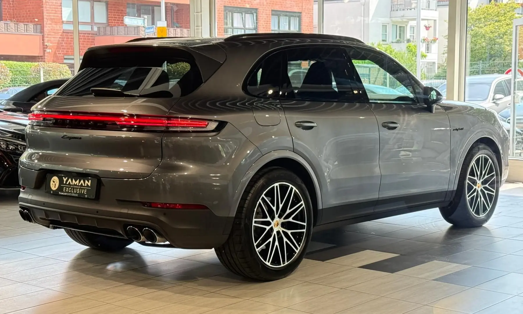 Cayenne E-Hybrid InnoDrive Head-Up Luftf. 18-Weg