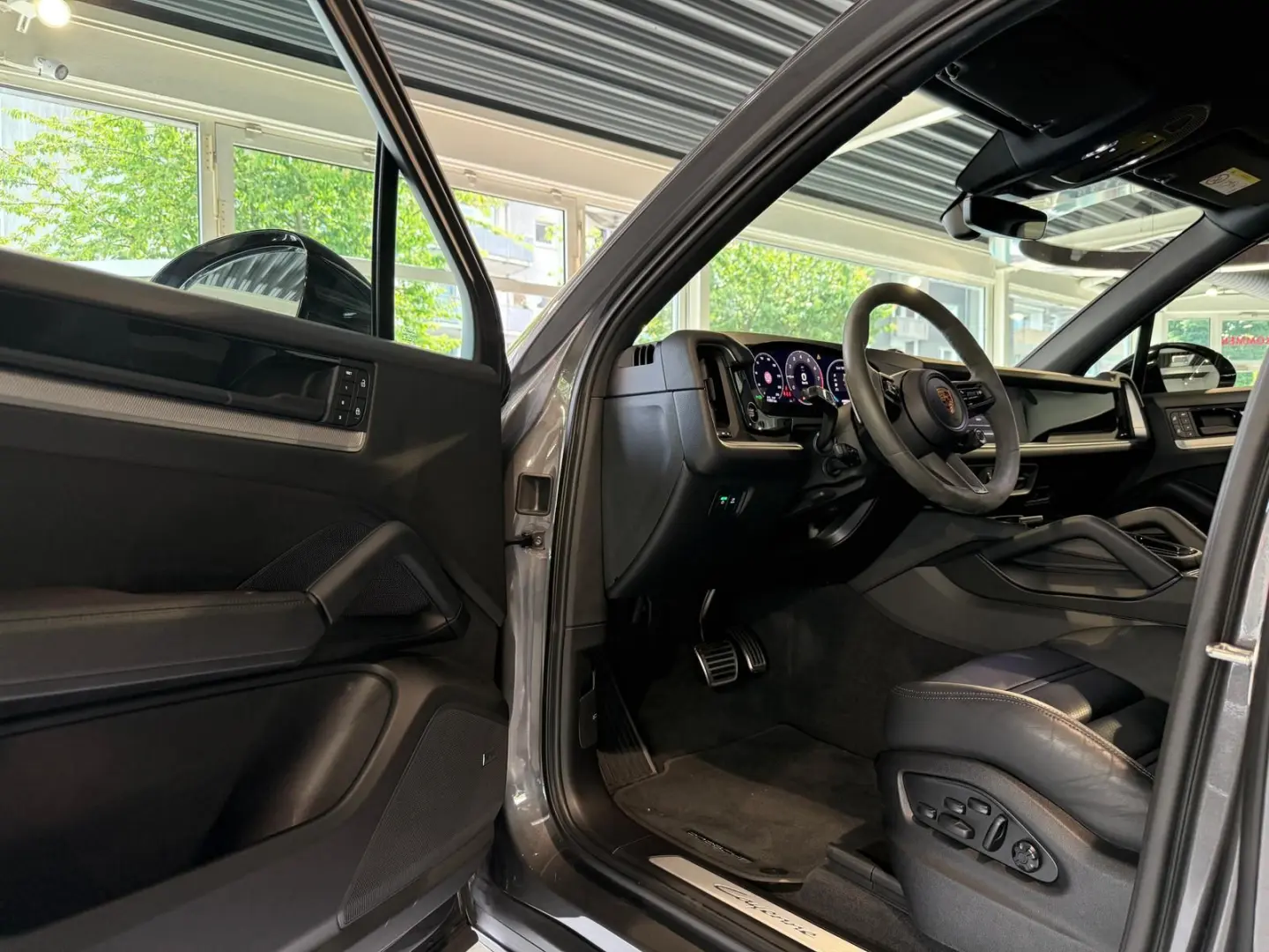 Cayenne E-Hybrid InnoDrive Head-Up Luftf. 18-Weg