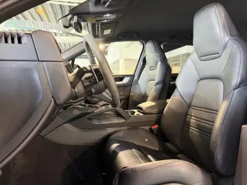 Cayenne E-Hybrid InnoDrive Head-Up Luftf. 18-Weg
